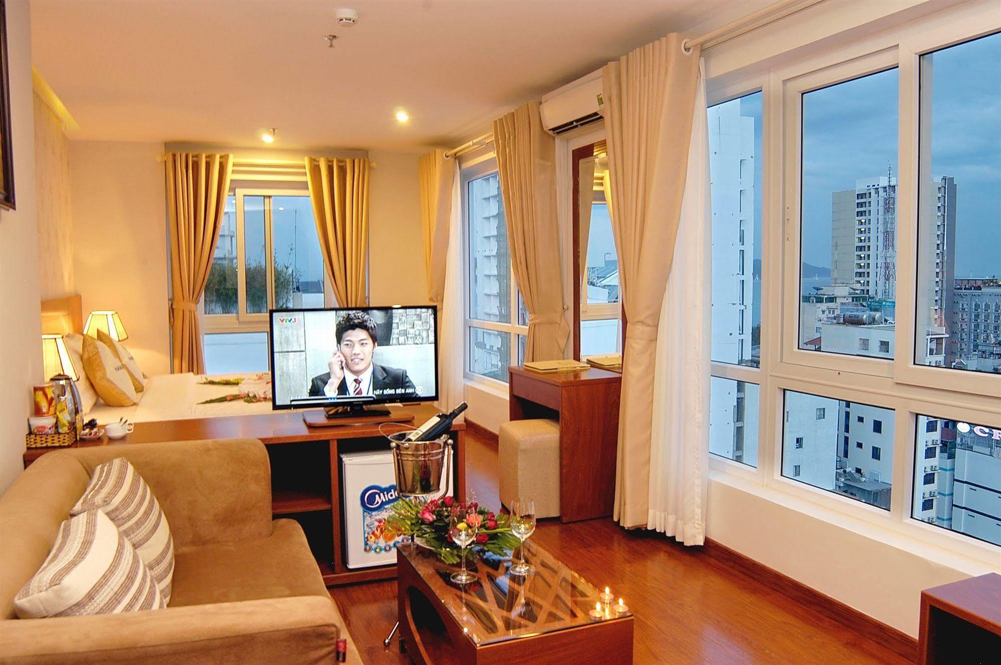 Nam Hung Hotel Nha Trang Exterior photo